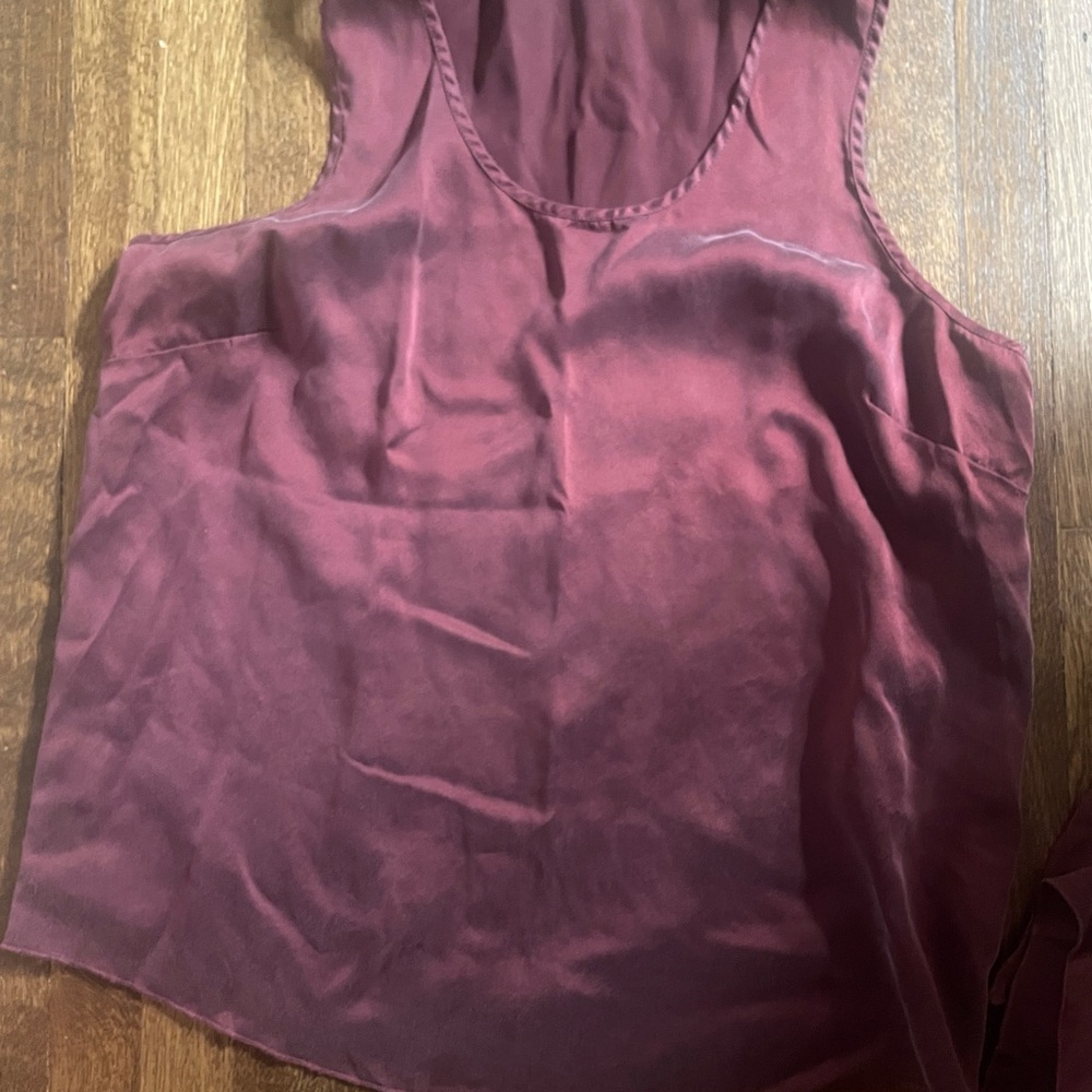 Lunya silk pajama set. Rich maroon color. Super comfy